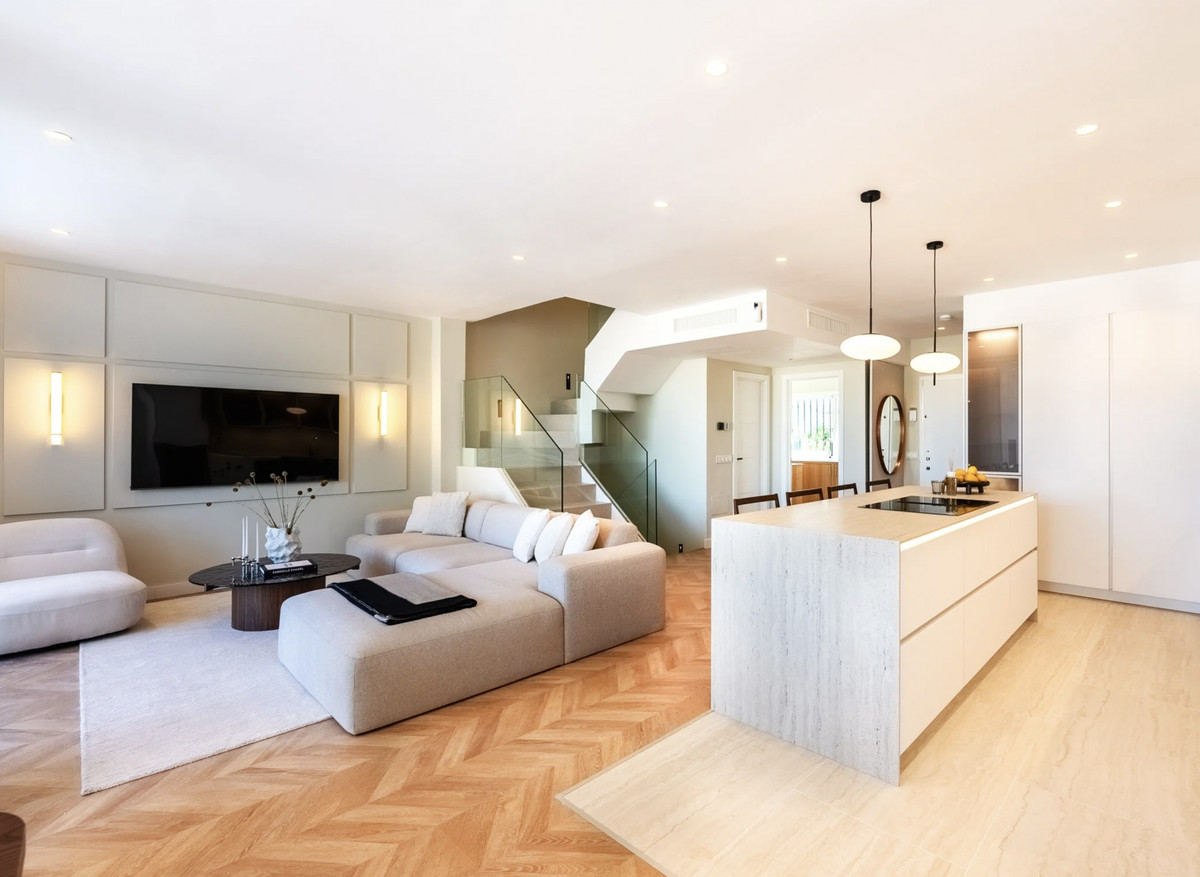 e1f94c93a802ced6f94225858905a3b2 - 3