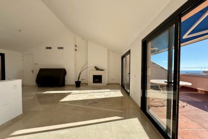 e34077e2f8d861585c6e6aea1b06ed14 - 24