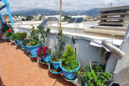 e4b8c2ea4dc243f03f4ed1e530a619ea - 18