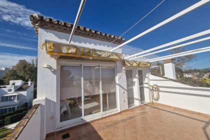 e4effa5a643783a5a9b1684df543bf58 - 4