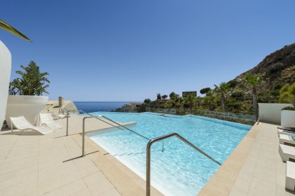 e4f1db6a02ccb49838d68cb290ff3b45 - 1