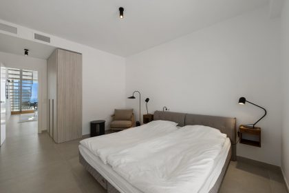 e4f1db6a02ccb49838d68cb290ff3b45 - 17