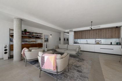 e4f1db6a02ccb49838d68cb290ff3b45 - 25