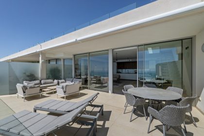 e4f1db6a02ccb49838d68cb290ff3b45 - 28