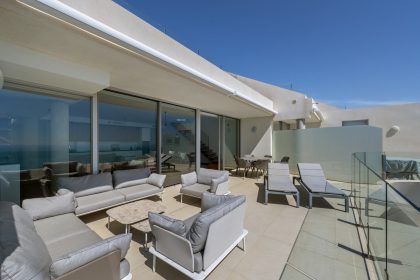 e4f1db6a02ccb49838d68cb290ff3b45 - 29