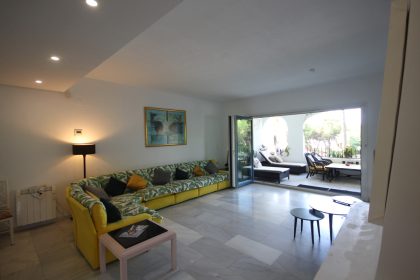 e545e8bc1c9a2d78e9a9c77df0ed9b40 - 10