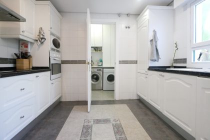 e545e8bc1c9a2d78e9a9c77df0ed9b40 - 12