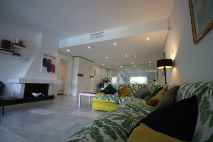 e545e8bc1c9a2d78e9a9c77df0ed9b40 - 14