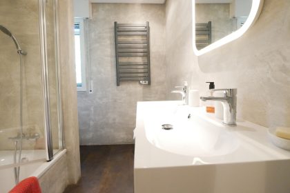 e545e8bc1c9a2d78e9a9c77df0ed9b40 - 23