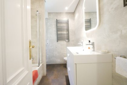 e545e8bc1c9a2d78e9a9c77df0ed9b40 - 24