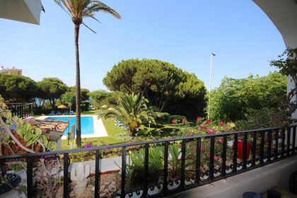 e545e8bc1c9a2d78e9a9c77df0ed9b40 - 27