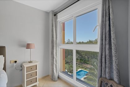 e8b6507fcd73c43215d507ea3f35ae16 - 24