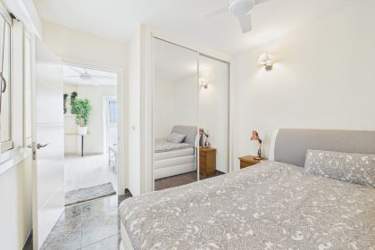 e9cdef14cd493e4ae78f38eaffc061ba - 15