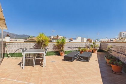 e9cdef14cd493e4ae78f38eaffc061ba - 21