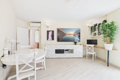 e9cdef14cd493e4ae78f38eaffc061ba - 3