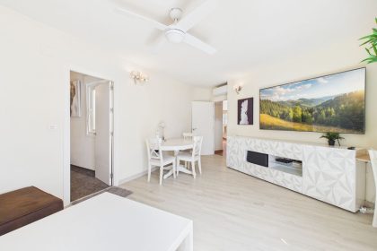 e9cdef14cd493e4ae78f38eaffc061ba - 4