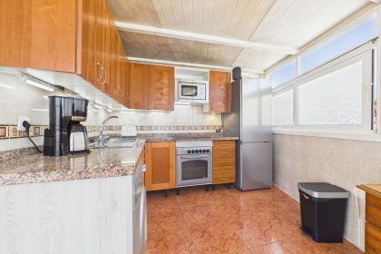 e9cdef14cd493e4ae78f38eaffc061ba - 5