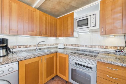 e9cdef14cd493e4ae78f38eaffc061ba - 6