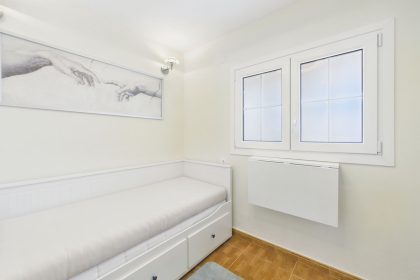 e9cdef14cd493e4ae78f38eaffc061ba - 9