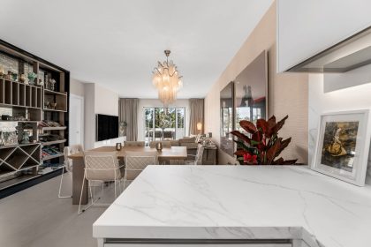 eb4d9c8e044cb3e716f46e75495688e5 - 13