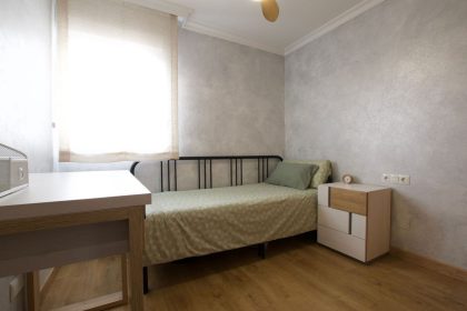 eb7bd264c80a4a805d5948b5a261708c - 11