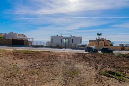 ef59c6346612970f013ef7d13d20947b - 19