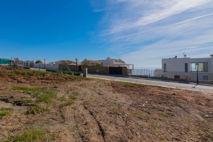 ef59c6346612970f013ef7d13d20947b - 20