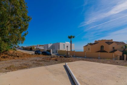 ef59c6346612970f013ef7d13d20947b - 7