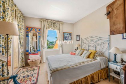 f015e3f7d1f59b643685a6ce073c9ef7 - 10