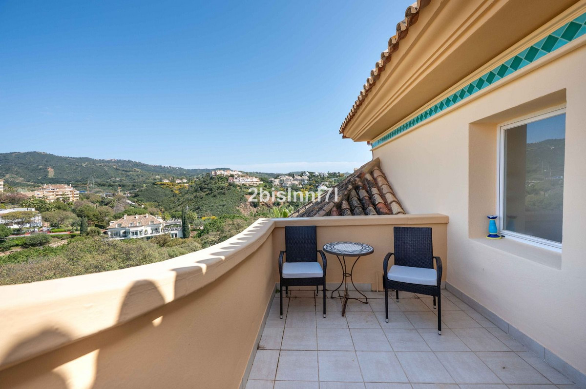 f015e3f7d1f59b643685a6ce073c9ef7 - 16