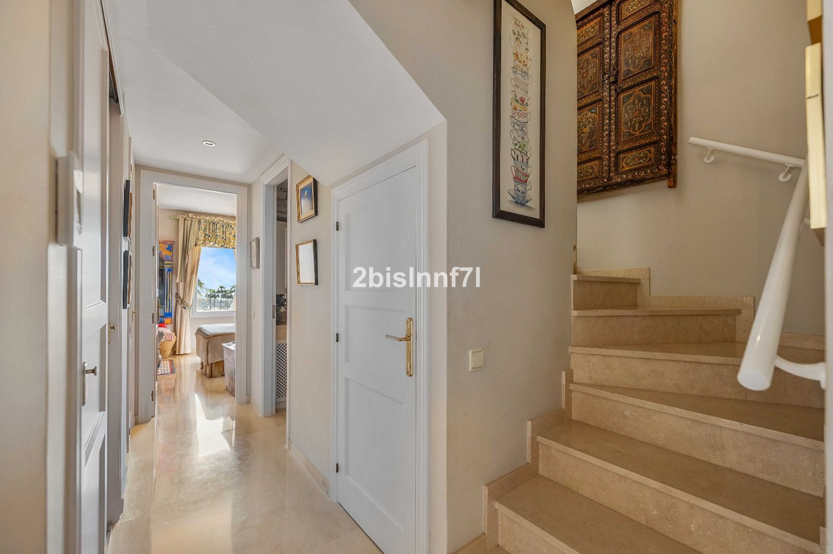 f015e3f7d1f59b643685a6ce073c9ef7 - 29