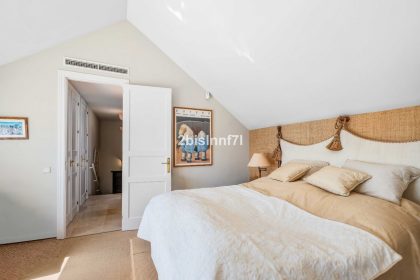 f015e3f7d1f59b643685a6ce073c9ef7 - 30