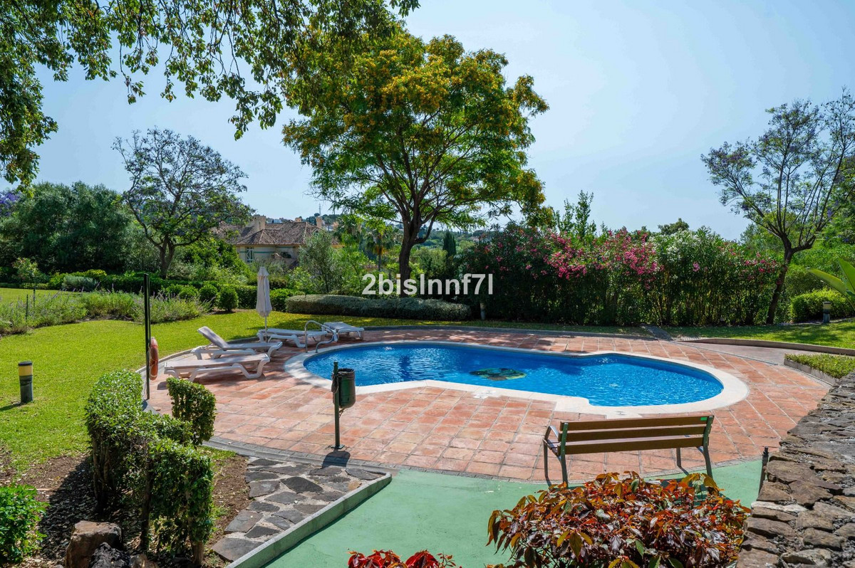 f015e3f7d1f59b643685a6ce073c9ef7 - 40