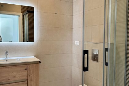 f0b047335fd00ae60c165bfdb43ebaa4 - 43