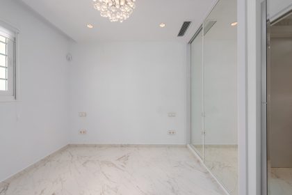 f21c07becd382ef817862a2aa5b47ea3 - 11