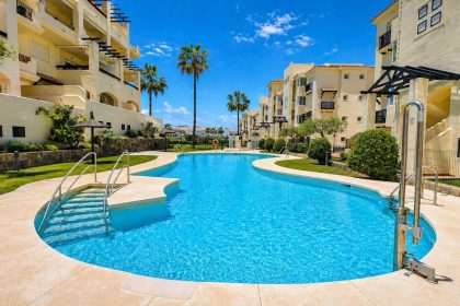 f3fd54bd6327164304270e7e5c1c8b06 - 23