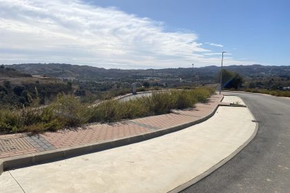 f5eef1814dada3089570cd23e5ed940f - 11