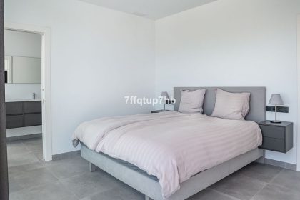 fcb099c96c1c5cf5920000a4400c250e - 18