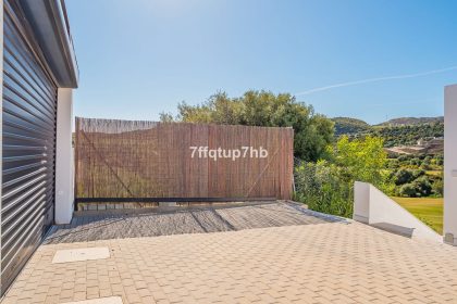 fcb099c96c1c5cf5920000a4400c250e - 33