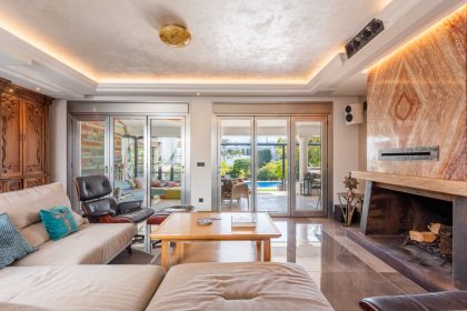 fcf7744ec20ab97a74ee340883d2b604 - 24