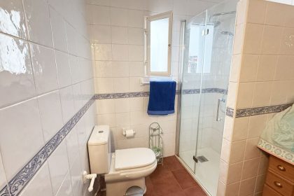 ff44cb40dbf0fd52e33f08e1d530b44c - 16