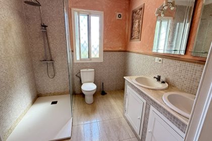 16c4d6a5bb30046536526d32eba6fc77 - 13