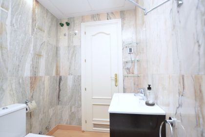 66bd8a0de2b26ca1f5057cb7ac569553 - 29