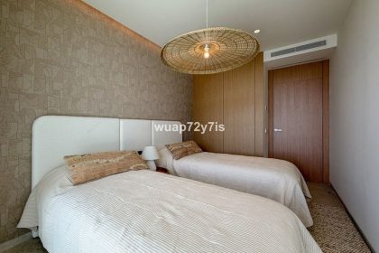 7e149b10bbf1fbd921d304340aad8fce - 33