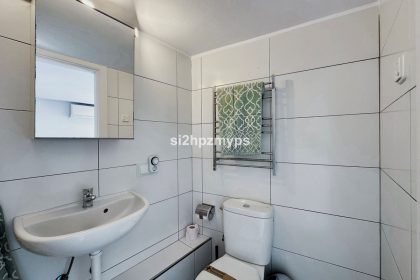 8e3bc2ff35073dab45f15eb605ad7ffb - 30