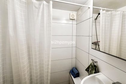 8e3bc2ff35073dab45f15eb605ad7ffb - 31