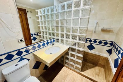 15b45ed2f3cbe14ae21854b061fe3de1 - 17