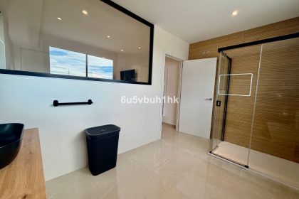 24f333dfe2a53bb6ea1e0eb3907e7529 - 44