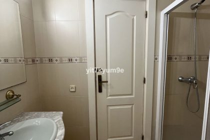 3a27e4b049213bfd02e42377deec3e52 - 24