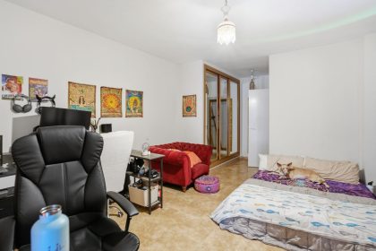 ad3555cbfa1a951ba571fc5ef6cf9a28 - 44